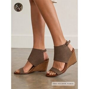 Halogen Wedge Sandals Women 8‎ Taupe Suede Ankle Strap Wood Heel Open Toe